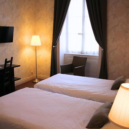 Grand Hotel De Bourbon-Lancy - Spa Et Restaurant - Logis Exterior foto